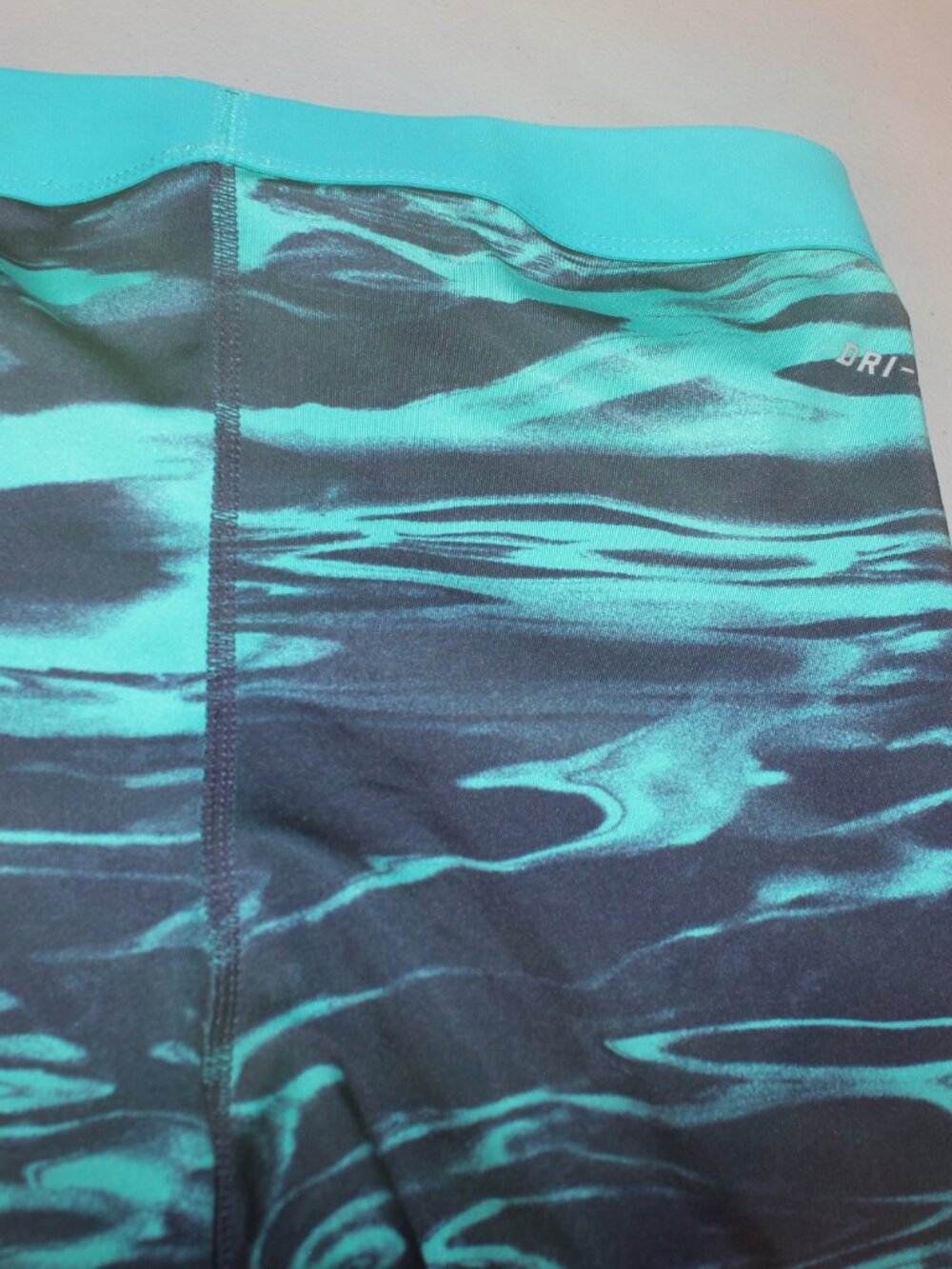 Nike Pro leggings Size Medium - Picture 6 of 6